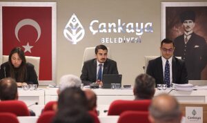 cankaya-belediye-meclisi-baskan-huseyin-can-guner-baskanliginda-tam-katilimla-toplandi-2UwEYAl2.jpg