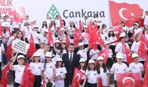 cankaya-belediyesi-23-nisan-ulusal-egemenlik-ve-cocuk-bayramini-birbirinden-renkli-etkinliklerle-ilcenin-dort-jY7WDwTC.jpg