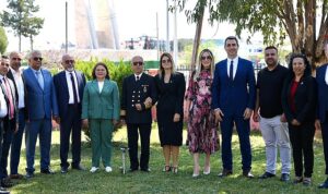 didimde-ilce-protokolu-bayramlasti-ZI9mMcZ8.jpg