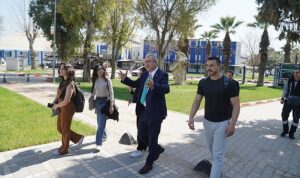 ege-universitesi-yesil-alan-miktarini-artirmayi-surduruyor-9CHmuHaW.jpg