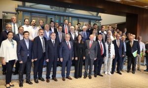 egeli-zeytin-zeytinyagi-ihracatcilari-ambalajli-ihracati-odullendirdi-f4w2lIvS.jpg