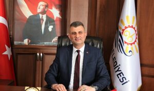 golcuk-belediye-baskani-ali-yildirim-sezer-yayinladigi-mesaj-ile-tum-hemsehrilerinin-ve-islam-aleminin-NlZbiOjS.jpg