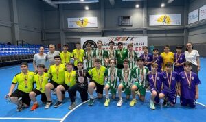 hentbol-ve-masa-tenisinde-kazananlar-kupa-ve-madalyalarini-aldi-7MPiQvZN.jpg