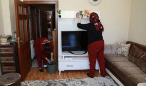 kecioren-belediyesi-yasli-ve-engelliler-icin-evde-temizlik-KbIYeEMP.jpg