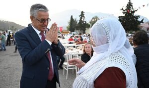 kemerde-kadir-gecesi-iftar-programi-tUBetLUT.jpg