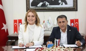 konakta-iscinin-yuzunu-gulduren-sozlesme-ierThrjs.jpg