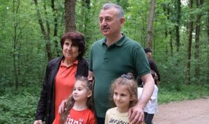 minik-dostlarindan-baskana-tesekkurler-tahir-amca-48EUcFi3.jpg