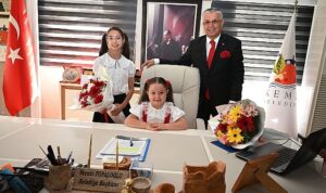 minik-ogrenciler-belediye-baskani-oldu-7Jy8u5et.jpg