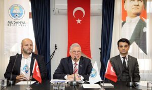 mudanya-belediye-meclisi-2024-2029-doneminin-ilk-toplantisini-yapti-bGjUNiF5.jpg