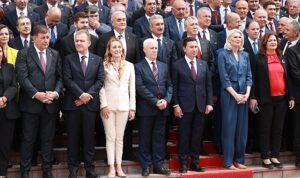 mugla-buyuksehir-belediye-baskani-ahmet-aras-chp-yerel-yonetimler-calistayina-katildi-VhOTFvqh.jpg