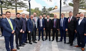 nevsehir-valiligi-tarafindan-geleneksel-olarak-yapilan-bayramlasma-toreni-vilayetler-evinde-gerceklestirildi-diEHBZk2.jpg