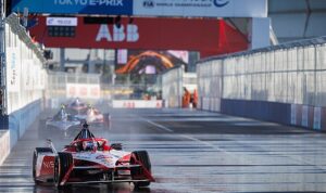 nissan-formula-e-takimi-ilk-tokyo-e-prixsinde-tarihi-pole-pozisyonu-ve-podyum-derecesi-elde-pwEjzSX1.jpg