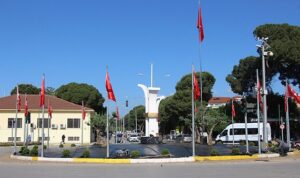 odemis-belediyesi-ve-stk-isbirligi-ile-kent-estetigine-dokunuslar-fzqkKuCL.jpg