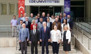 rektor-prof-dr-budak-bu-festival-turk-dunyasi-sinemasinin-onemli-bir-platformu-olacak-nZnrbvFq.jpg