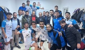 uchisar-belediye-baskani-abdullah-camci-hisarsporun-amator-lig-macini-tribunden-seyretti-K7jGvxGa.jpg