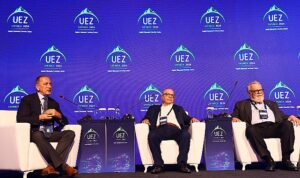 unlu-akademisyenler-uez-sapanca-2024te-felsefe-ve-modern-bilimi-ele-aldi-AIFpddCF.jpg
