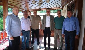 vali-yardimcisi-sezginden-kemer-belediyesi-kultur-evine-ziyaret-61MrI9Fu.jpg