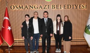 vatandaslardan-baskan-aydina-buyuk-ilgi-CnP57d52.jpg