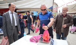 zabita-ekipleri-pazarda-denetim-yapti-M9CNnU8k.jpg