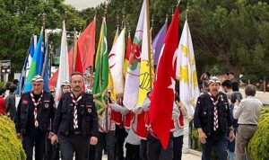 60-ilden-3-bine-yakin-izci-canakkalede-dedecigim-ben-geldim-diyerek-yurudu-HQHDfWzc.jpg