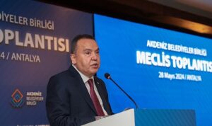antalya-buyuksehir-belediye-baskani-muhittin-bocek-akdeniz-belediyeler-birligi-baskanligina-secildi-gVRMFntt.jpg