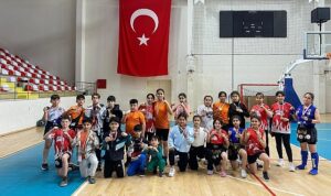 avcilar-belediyesi-spor-kulubu-madalyaya-doymuyor-OrxK2UVS.jpg