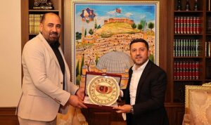 aymakli-belediye-baskani-harun-cekic-nevsehir-belediye-baskani-rasim-ariyi-ziyaret-ederek-yeni-gorevinden-z4YKf4Rv.jpg