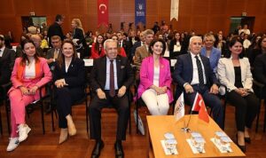 baskan-sadi-ozdemir-niluferde-kadina-bakis-acisini-anlatti-L61DyPVT.jpg
