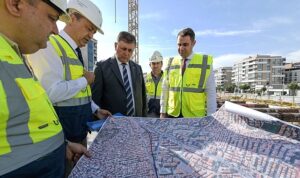 baskan-tugay-metro-santiyelerini-inceledi-buca-metrosunda-tunel-kazilari-ilerliyor-2BnZL46W.jpg
