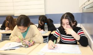 bayrakli-belediyesi-egitim-kurumu-icin-sinav-yapacak-2gLmtflG.jpg