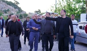 bornova-belediye-baskani-omer-eskiden-kirsal-mahalle-cikisi-FtO27FiK.jpg