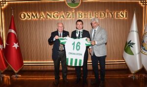 bursaspor-yonetiminden-baskan-aydina-ziyaret-YHm8wg2j.jpg