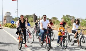 ciglili-bisikletseverler-19-mayis-icin-pedal-cevirdi-gqx6nO5T.jpg