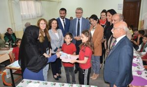 edremit-belediyesi-anneler-gununde-anne-ve-cocuklari-bulusturdu-TDa3bD8v.jpg