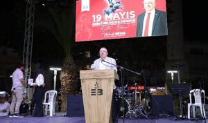 edremitte-19-mayis-coskusu-ucN9z3Ef.jpg