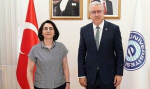 egeli-akademisyen-ve-ekibi-chatgptnin-urettigi-metinlerin-soylem-analizini-gerceklestirecek-FZdXVP3L.jpg