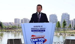 ekrem-imamoglu-7-ilcedeki-toplam-8-parki-bastan-asagi-yeniledi-FpfCM7Hh.jpg