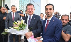 ekrem-imamoglu-tuzla-belediye-baskani-eren-ali-bingole-tebrik-ziyaretinde-bulundu-ARDA6ngc.jpg