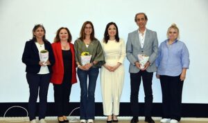 eude-otizmle-yasamak-etkinligi-ile-farkindalik-yaratildi-Ys9bY6Rj.jpg