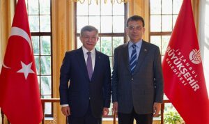 gelecek-partisi-genel-baskani-ahmet-davutoglu-ikinci-donem-ayni-goreve-secilen-ibb-baskani-ekrem-nVMWUQcM.jpg
