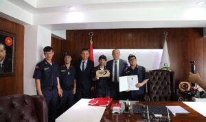 geyve-belediye-baskani-selcuk-yildiz-ozel-askerleri-kabul-etti-tfKSEgPf.jpg