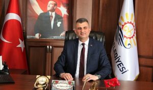 golcuk-belediye-baskani-ali-yildirim-sezer-yayinladigi-mesaj-ile-tum-isci-ve-emekcilerin-1-fgG3L3gC.jpg