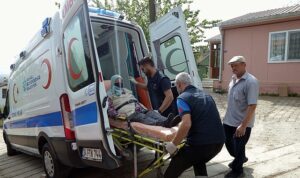 hasta-nakil-ambulanslariyla-tedaviye-guvenli-ulasim-EnZpzHM7.jpg