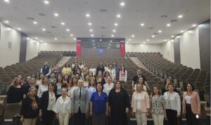 hemsirelik-fakultesinde-bilimsel-yayin-surecinde-kolaylastiricilar-konusuldu-FbydJcZc.jpg