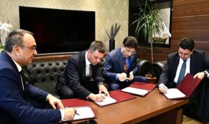 ilkokul-yapimi-icin-protokol-imzalandi-E2BnVTap.jpg