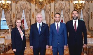 istanbul-valisi-davut-gule-enerji-okuryazarligi-ziyareti-CZ57CX6Y.jpg