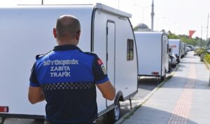 izmir-buyuksehir-belediyesinden-karavan-isgaline-onlem-5FtTvXsL.jpg