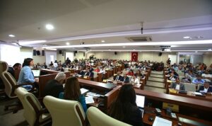 karabaglar-belediye-meclisi-mayis-ayi-toplantisini-gerceklestirdi-nisan-ayi-faaliyetleri-paylasildi-3LgvISKv.jpg
