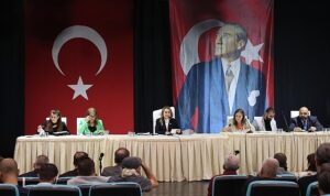 konak-belediye-meclisi-mayis-ayinin-ilk-toplantisini-gerceklestirdi-zDOFGySb.jpg