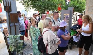 kultur-evine-ilk-turist-kafilesi-geldi-1xqlUjjd.jpg